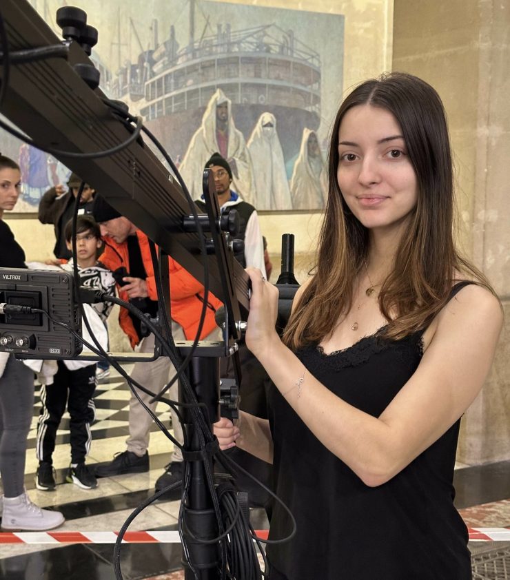 Portrait de Cléa Serre, cadreuse vidéo chez Contrast
